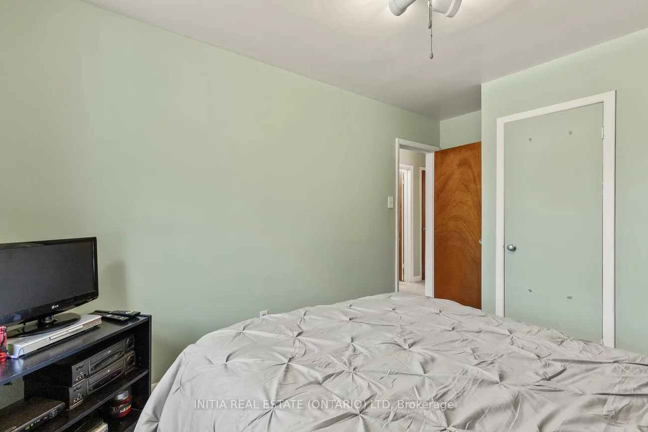38, North Edgely, Clairlea-Birchmount, Toronto
