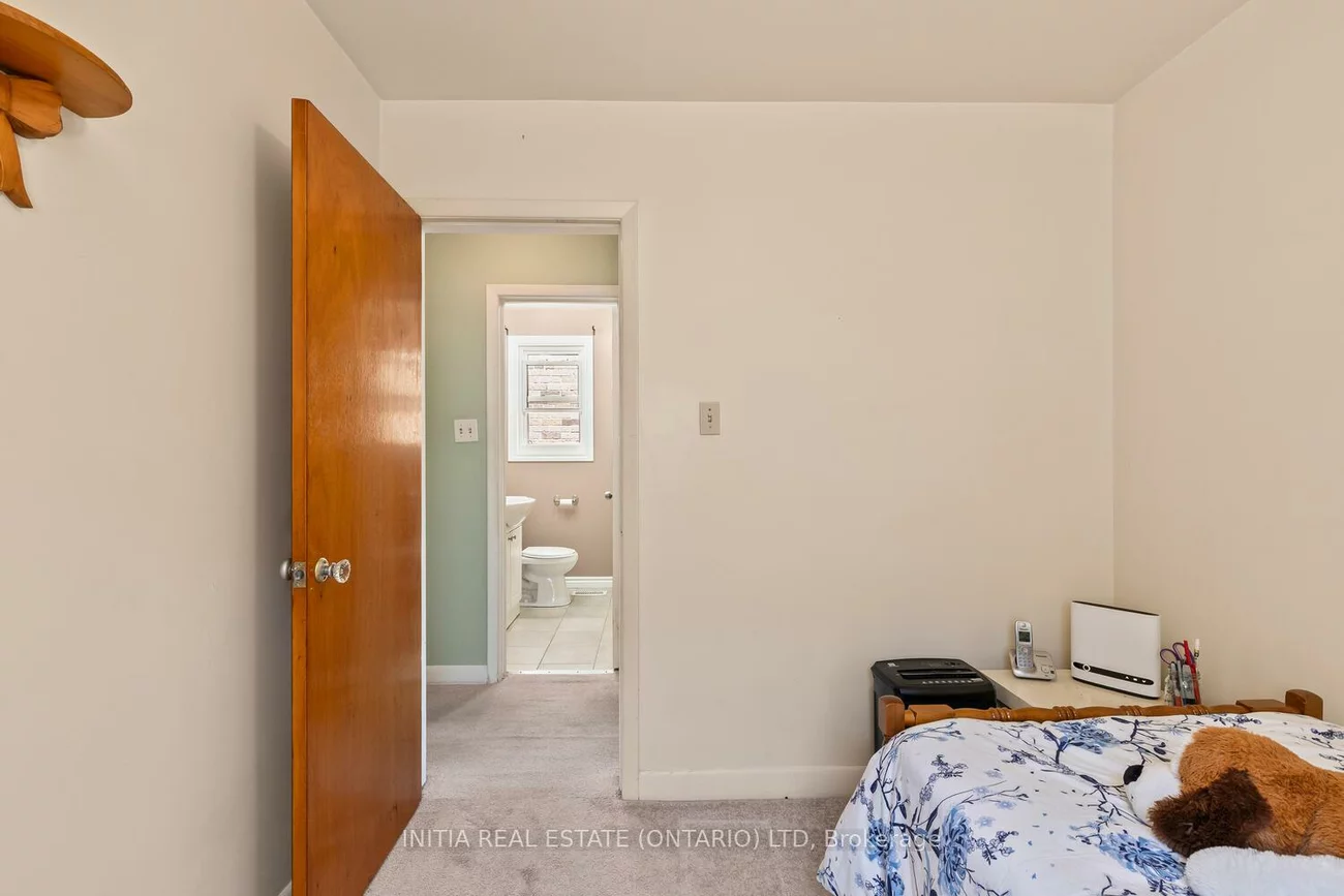 38, North Edgely, Clairlea-Birchmount, Toronto