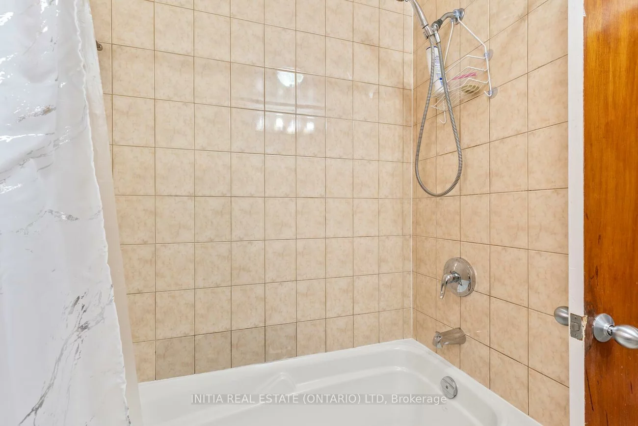 38, North Edgely, Clairlea-Birchmount, Toronto