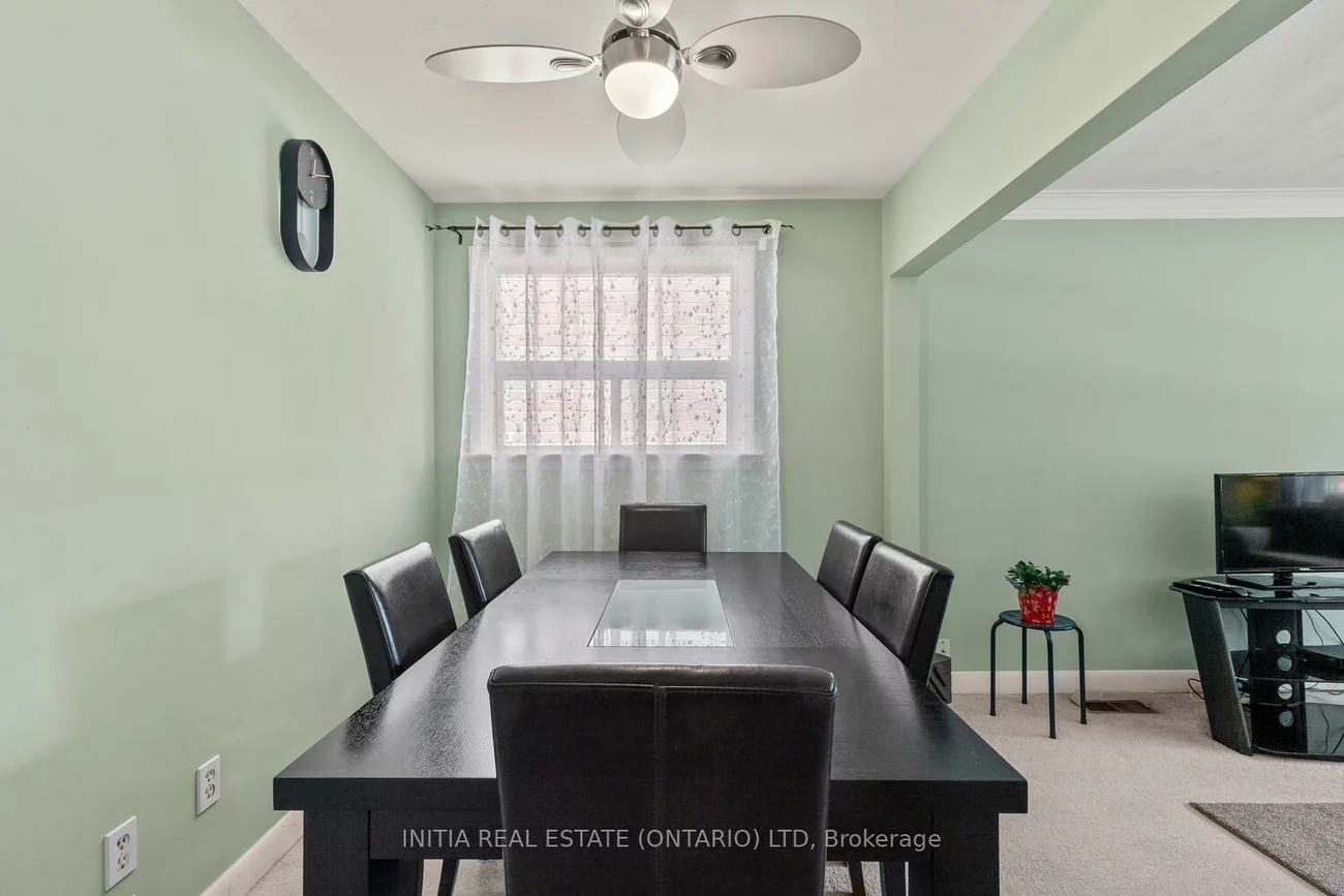38, North Edgely, Clairlea-Birchmount, Toronto
