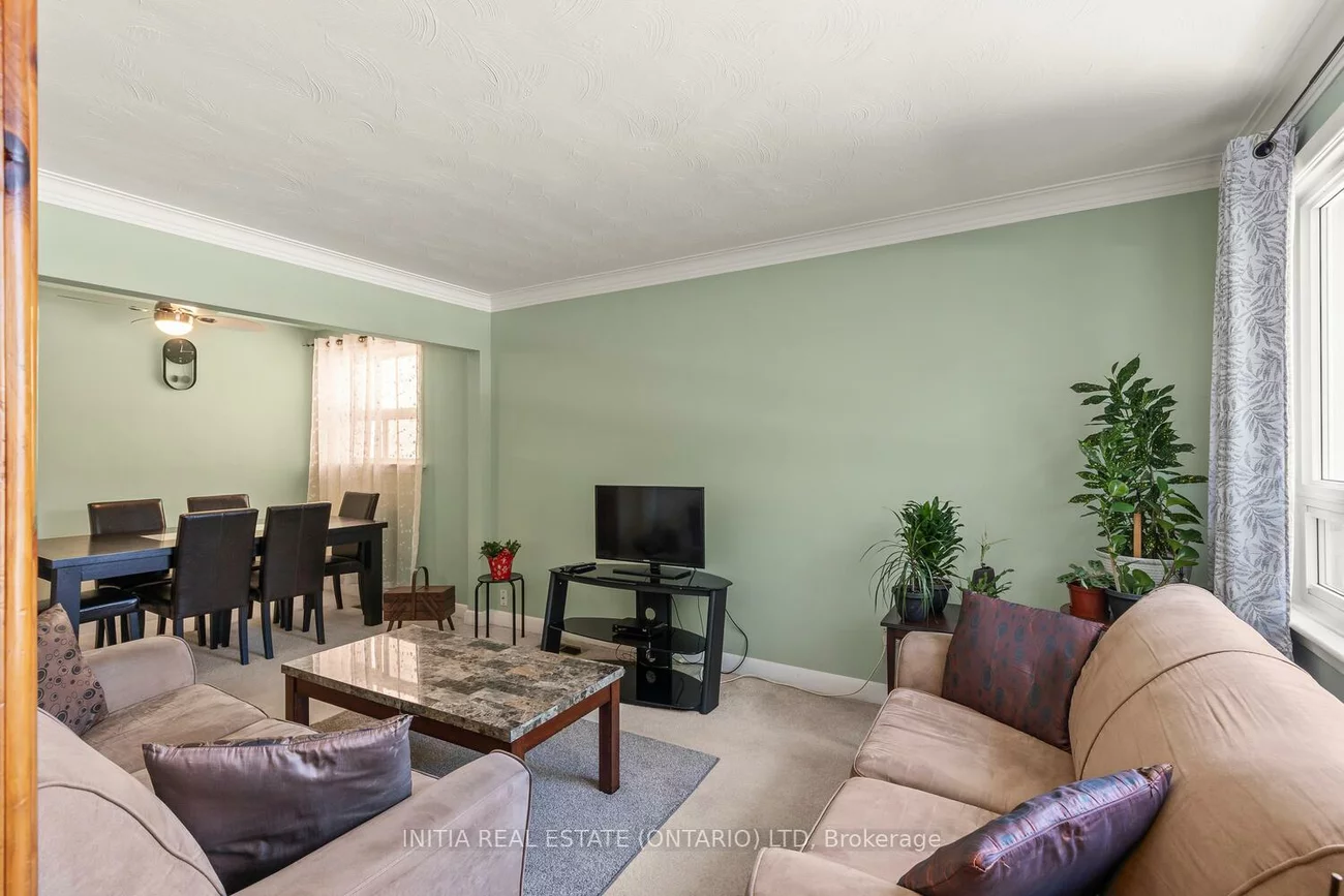 38, North Edgely, Clairlea-Birchmount, Toronto
