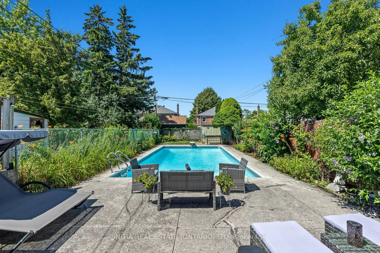 38, North Edgely, Clairlea-Birchmount, Toronto