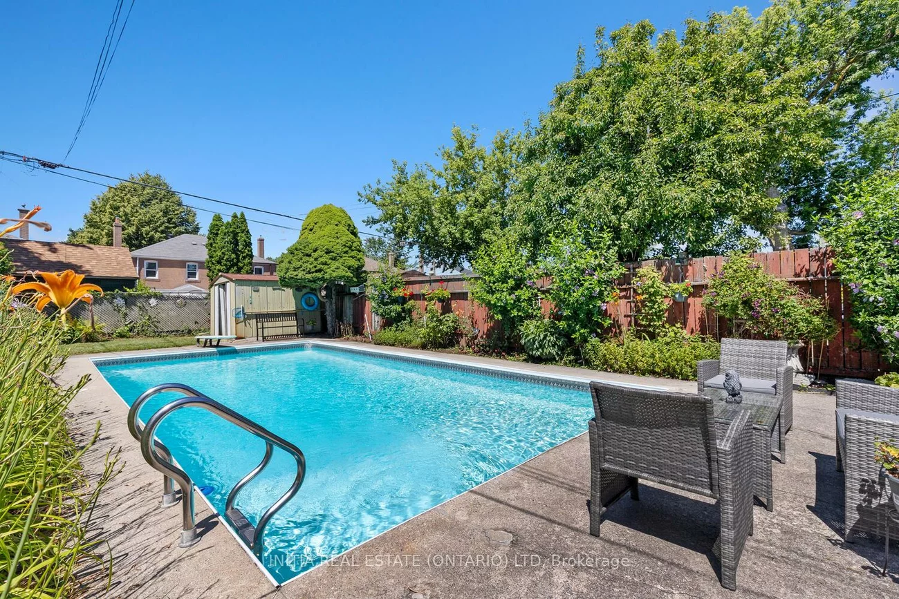 38, North Edgely, Clairlea-Birchmount, Toronto