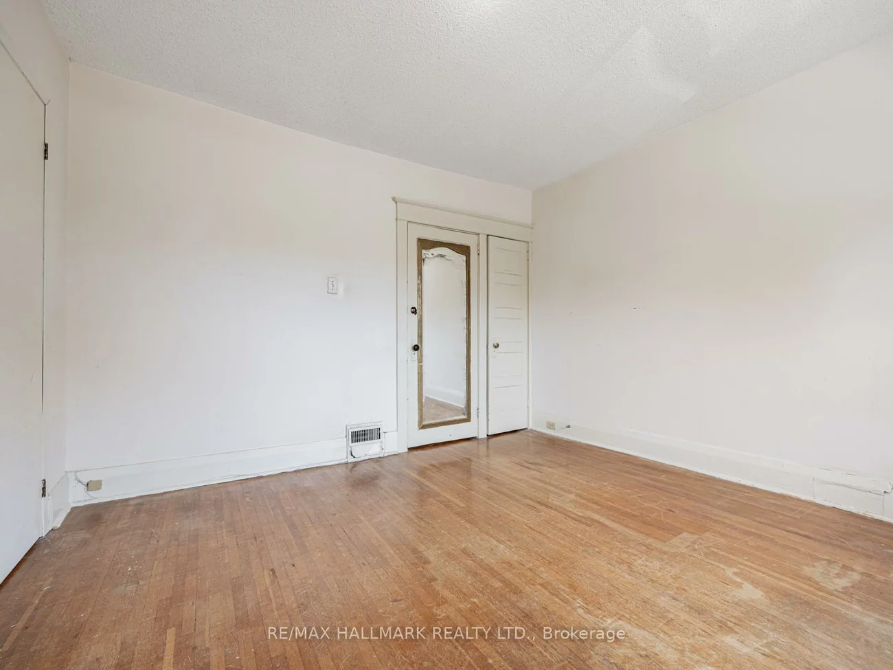 44, Queensdale, Danforth Village-East York, Toronto