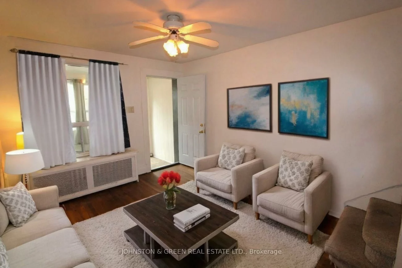 799, Sammon, East York, Toronto