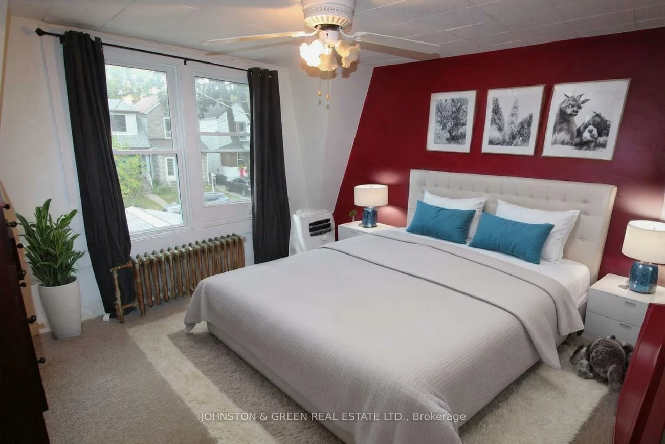 799, Sammon, East York, Toronto