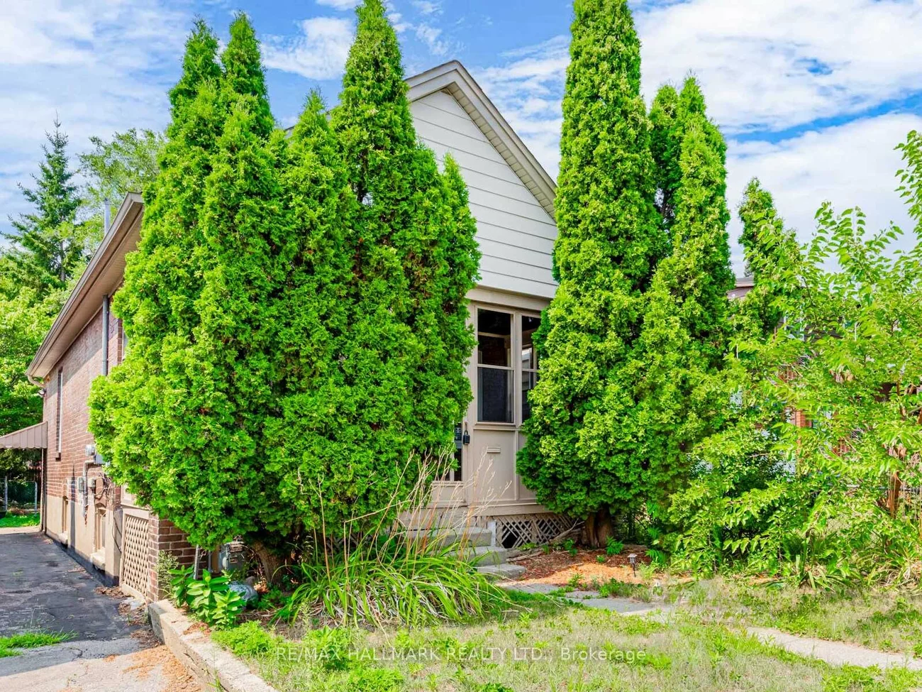 244, King Edward, Woodbine-Lumsden, Toronto
