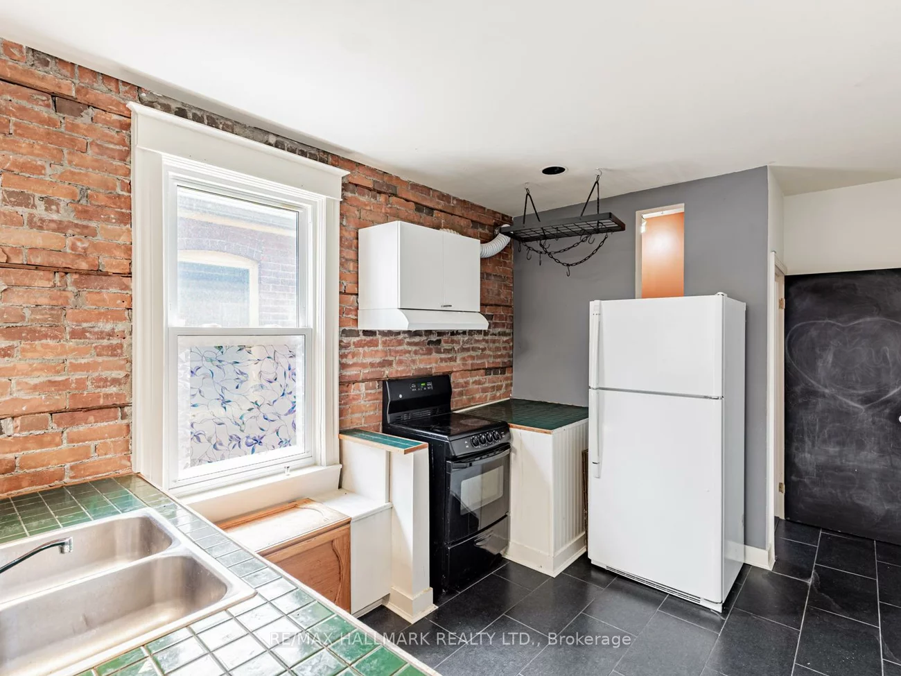 244, King Edward, Woodbine-Lumsden, Toronto