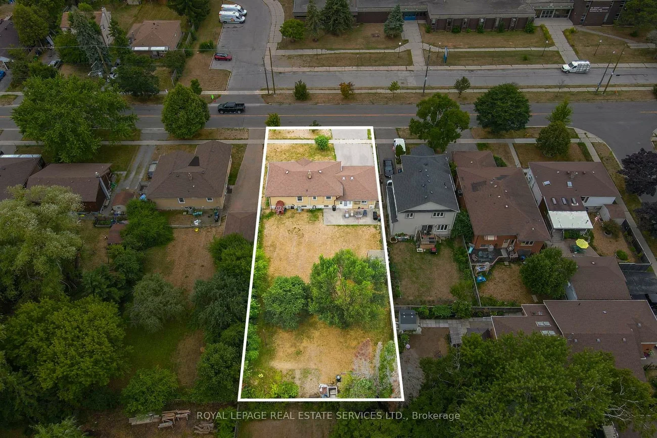 147, Poplar, West Hill, Toronto