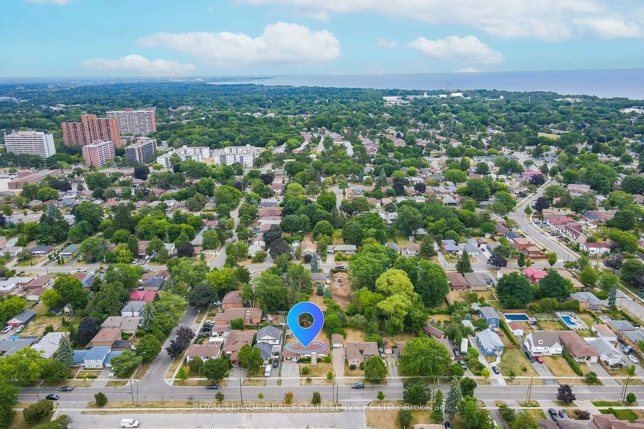 147, Poplar, West Hill, Toronto