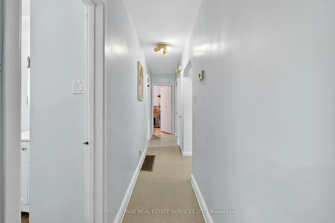 147, Poplar, West Hill, Toronto