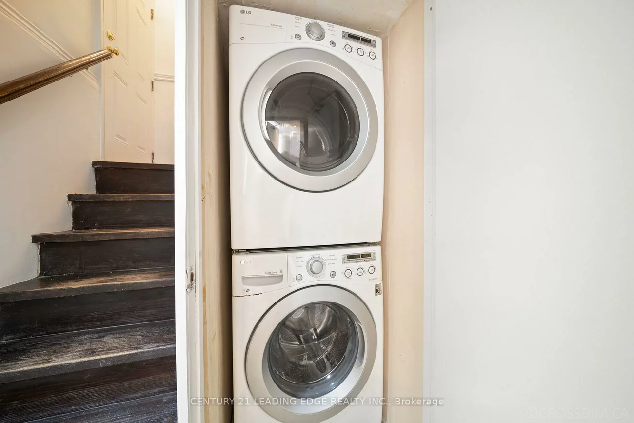 88, Canlish, Dorset Park, Toronto