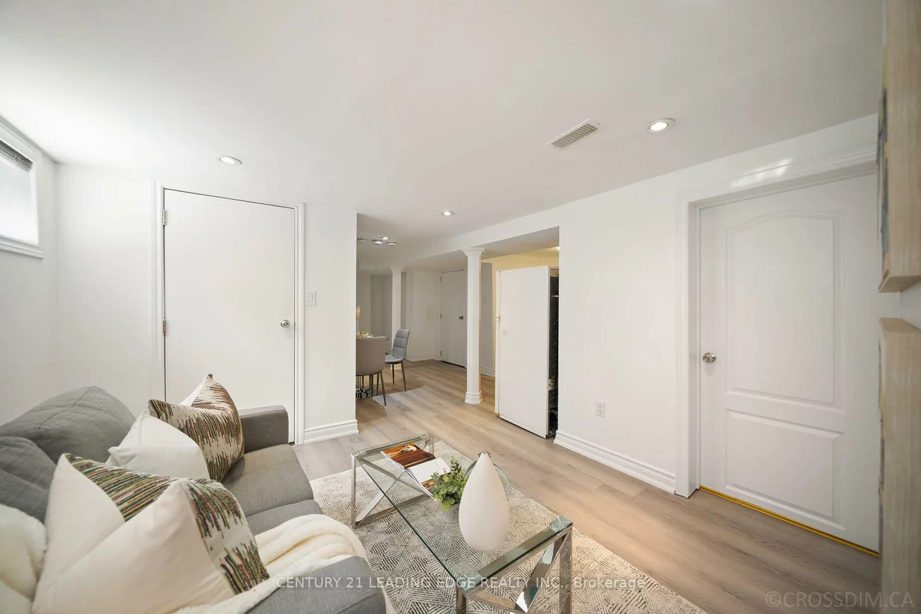 88, Canlish, Dorset Park, Toronto