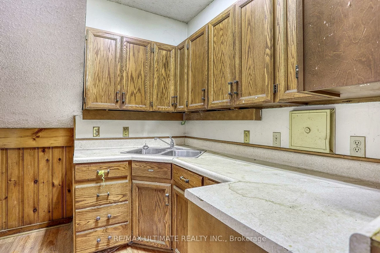 544, Bellamy, Woburn, Toronto