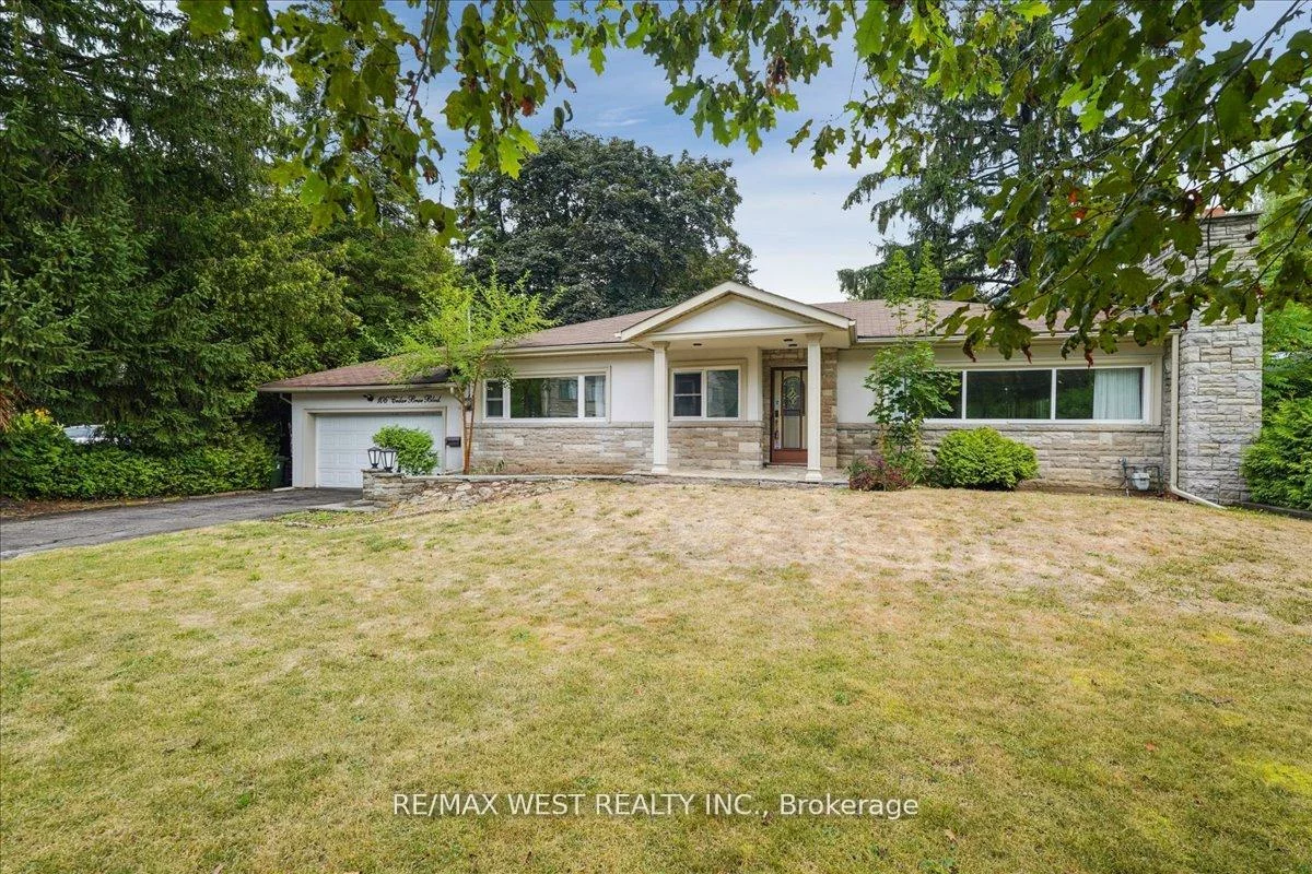 106, Cedar Brae, Eglinton East, Toronto
