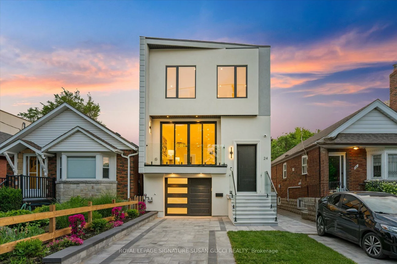 24, Elmsdale, East York, Toronto