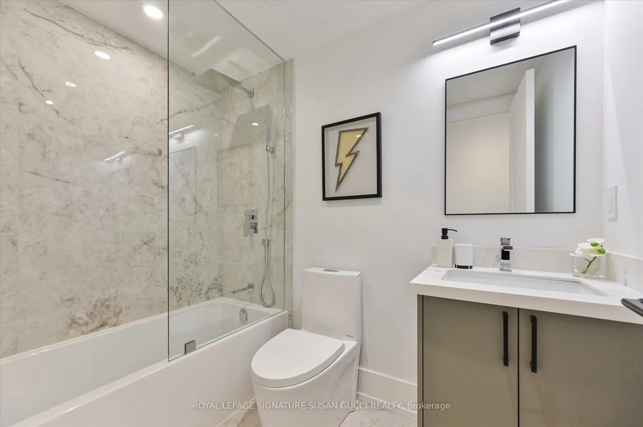 24, Elmsdale, East York, Toronto