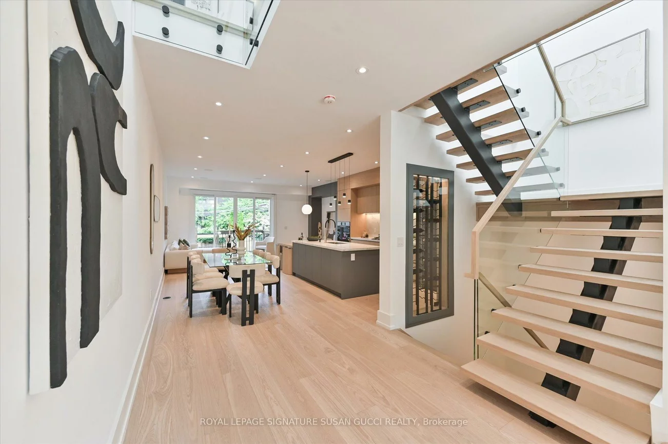 24, Elmsdale, East York, Toronto
