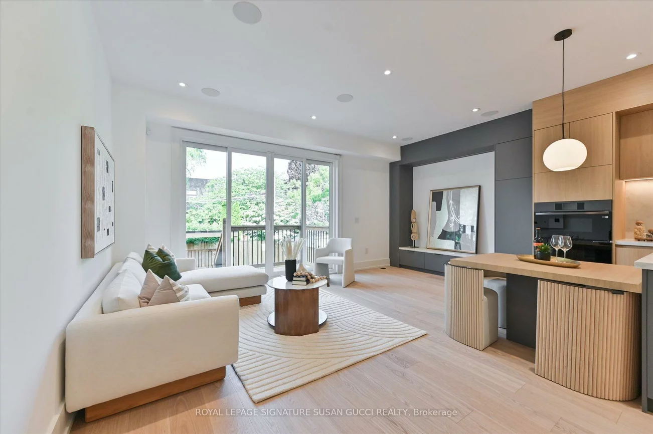 24, Elmsdale, East York, Toronto