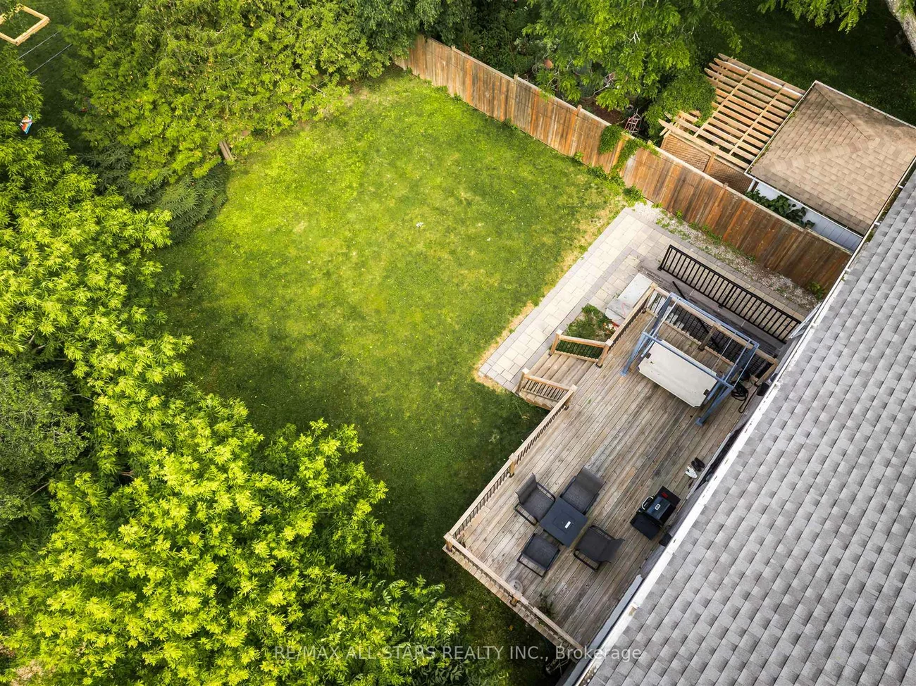 50, Eastville, Cliffcrest, Toronto