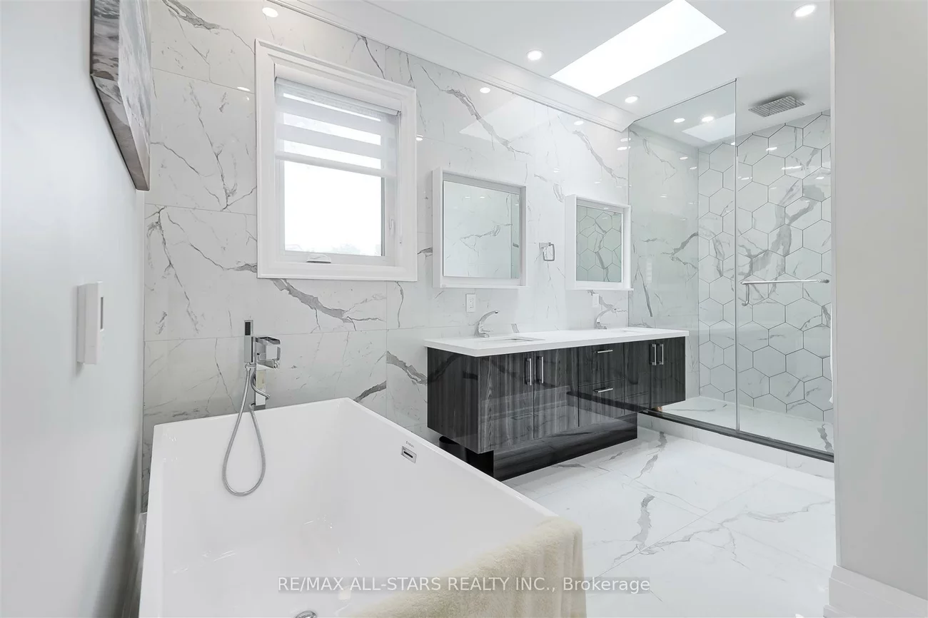 50, Eastville, Cliffcrest, Toronto