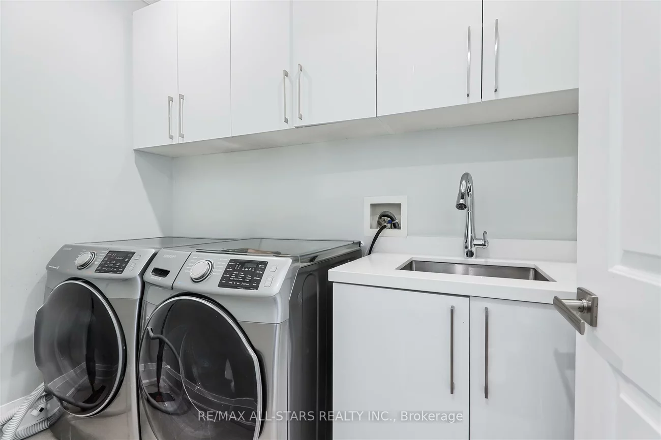 50, Eastville, Cliffcrest, Toronto