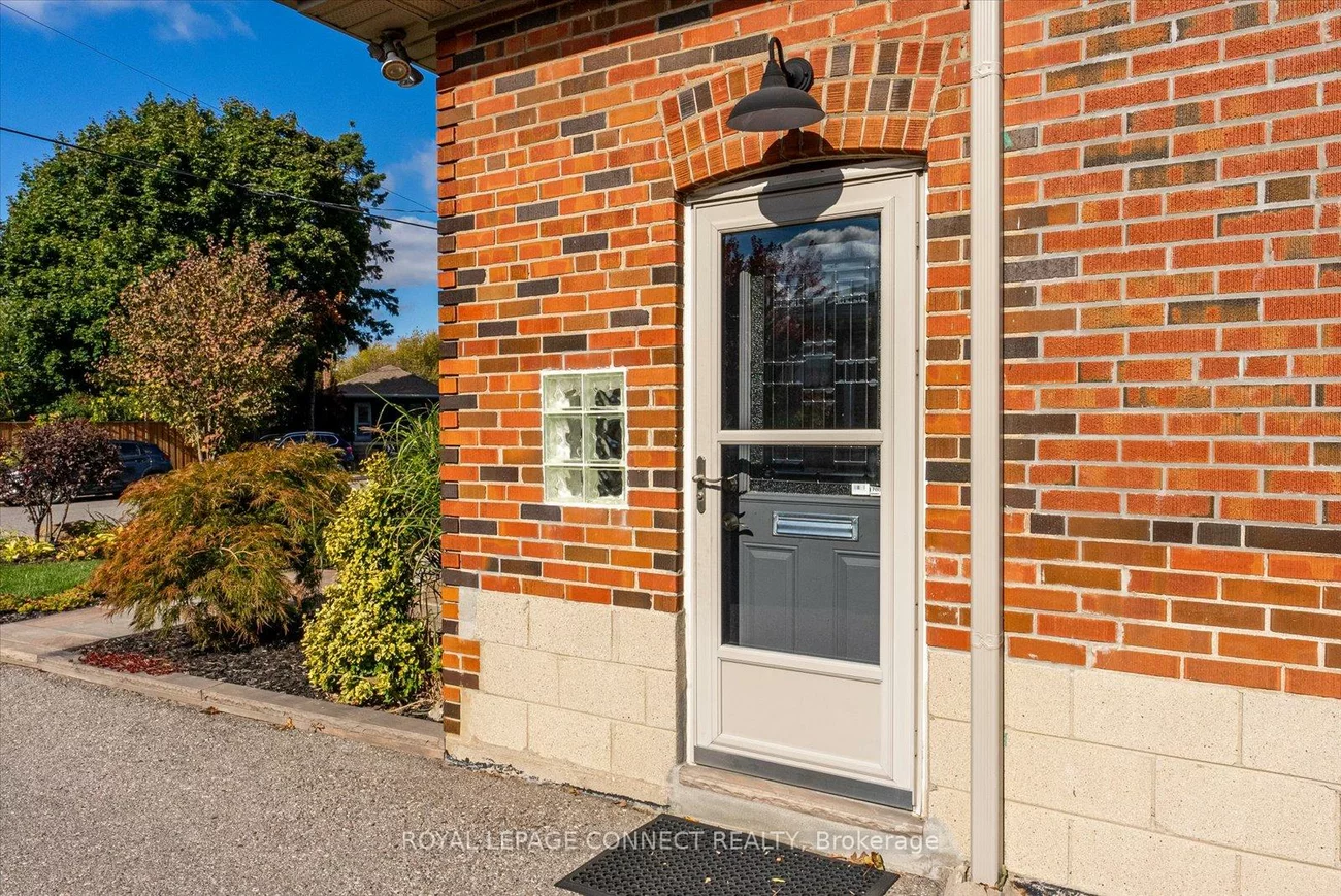 47, Brenda, Kennedy Park, Toronto