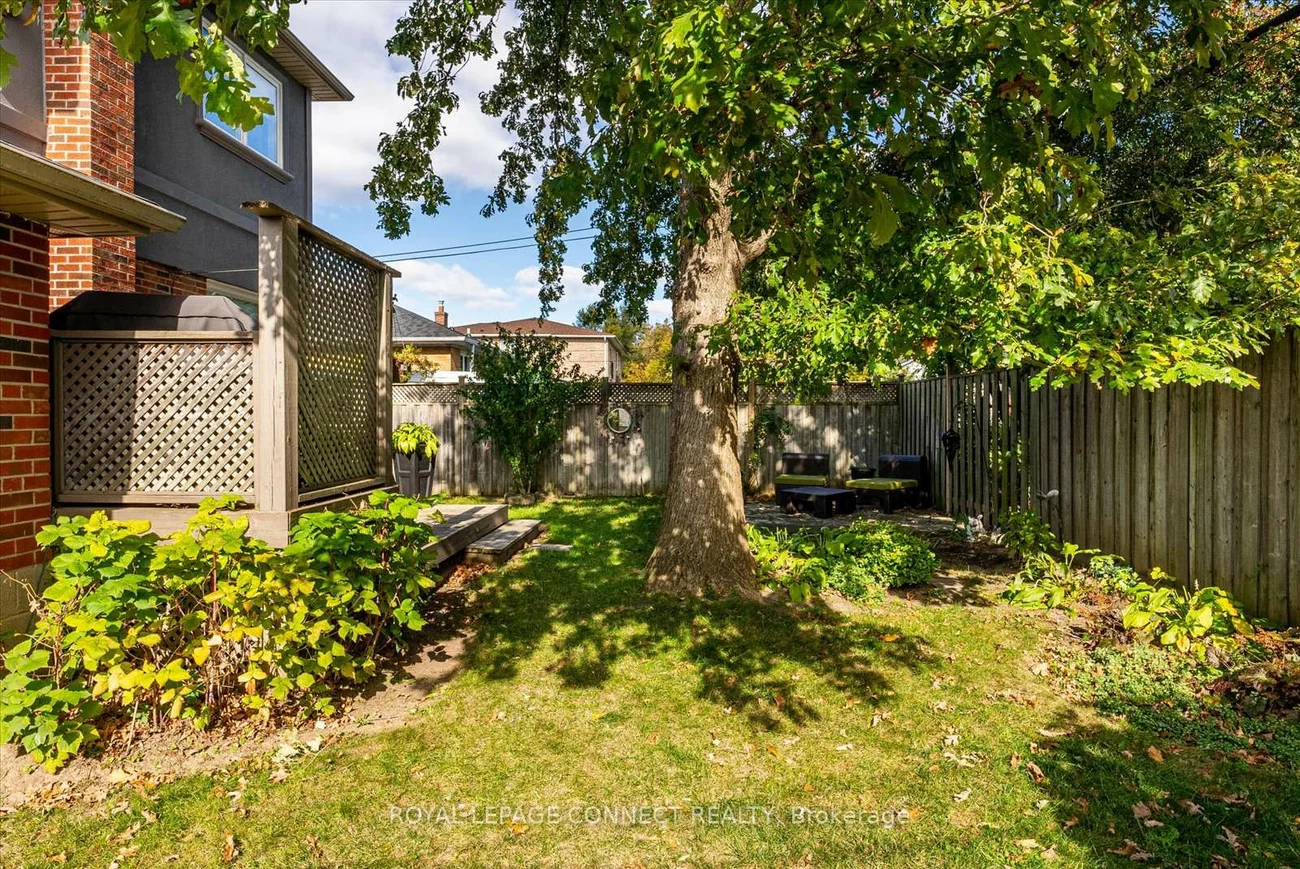 47, Brenda, Kennedy Park, Toronto