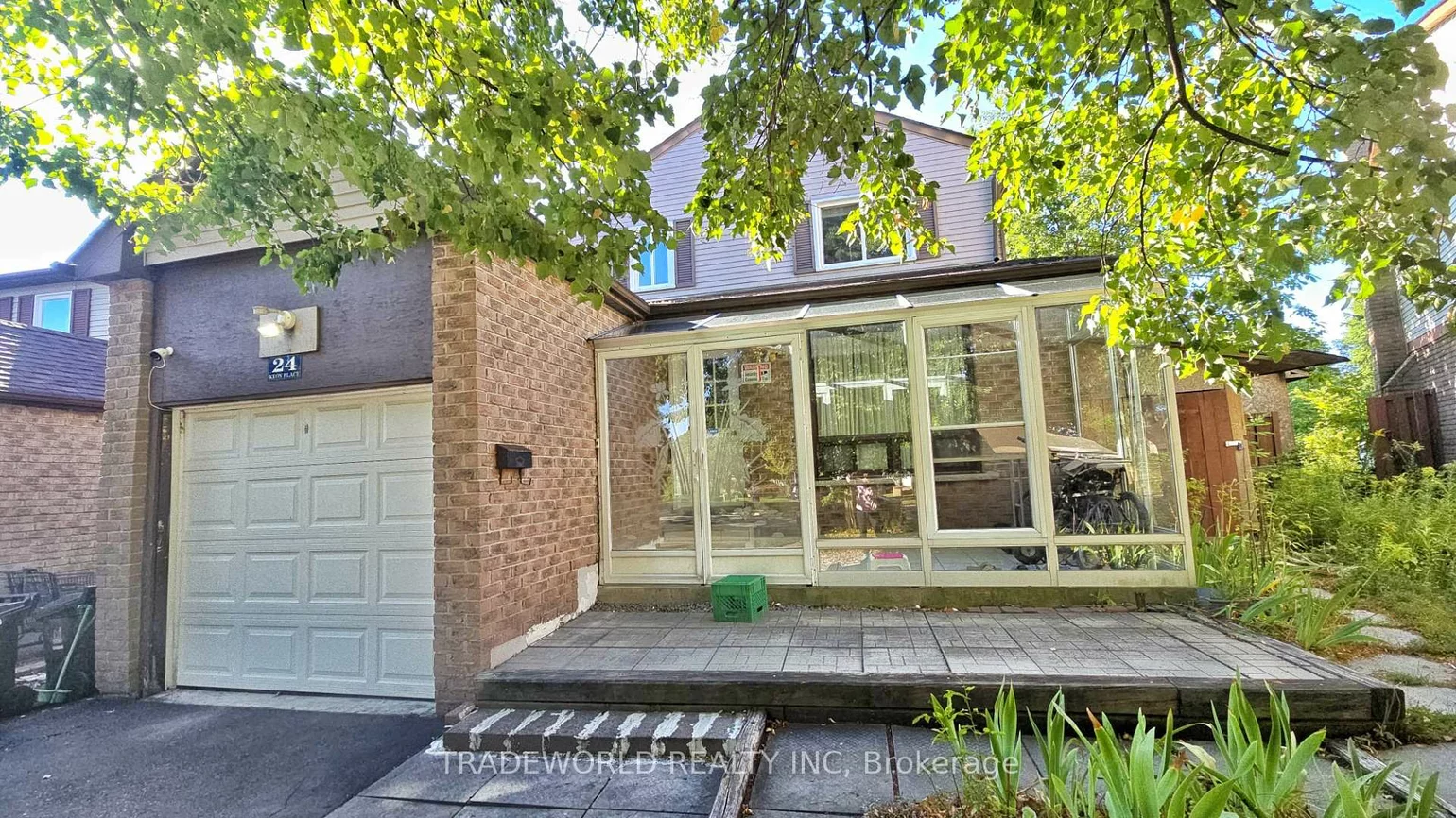 24, Keon, Malvern, Toronto