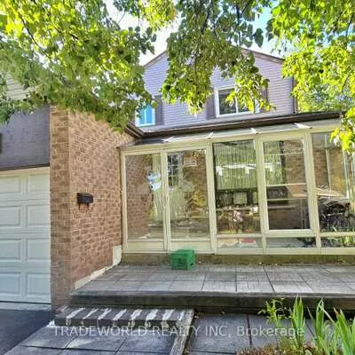 24, Keon, Malvern, Toronto