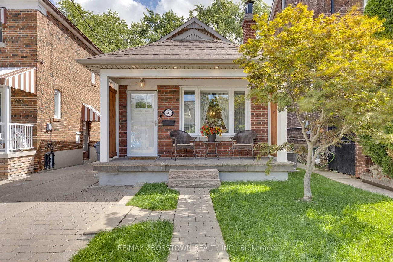 311, Chisholm, Woodbine-Lumsden, Toronto