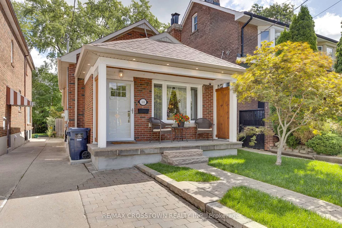 311, Chisholm, Woodbine-Lumsden, Toronto