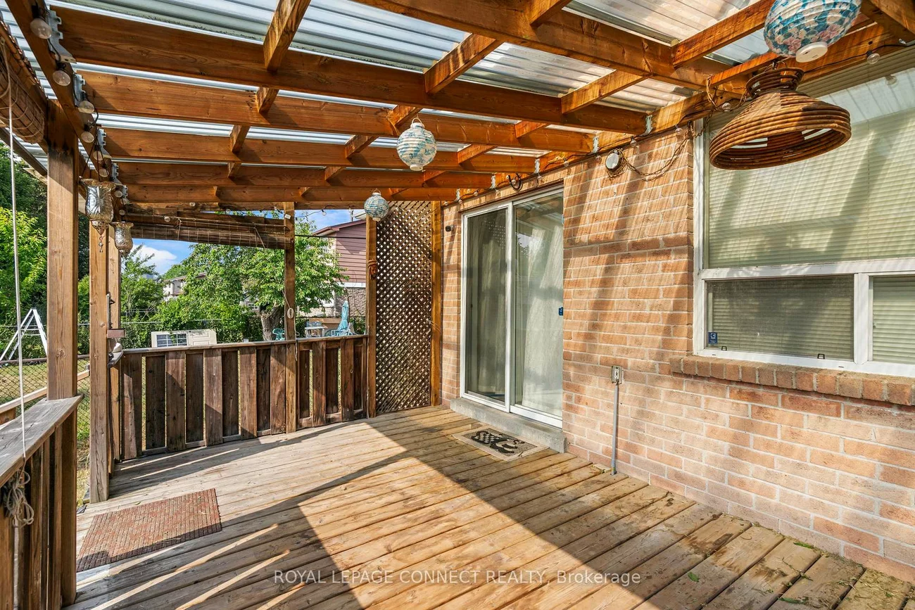 53, Snowball, Malvern, Toronto