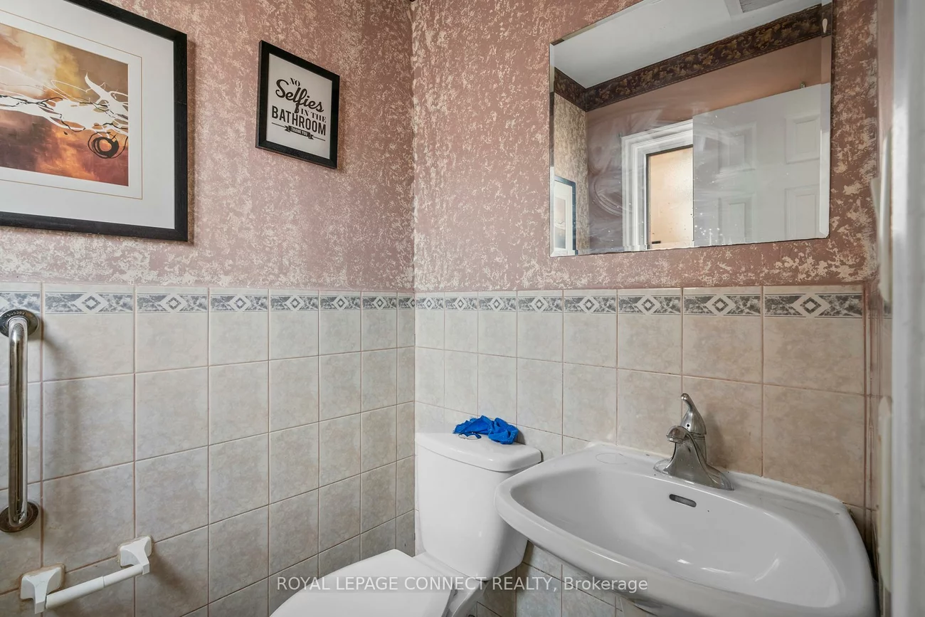 53, Snowball, Malvern, Toronto