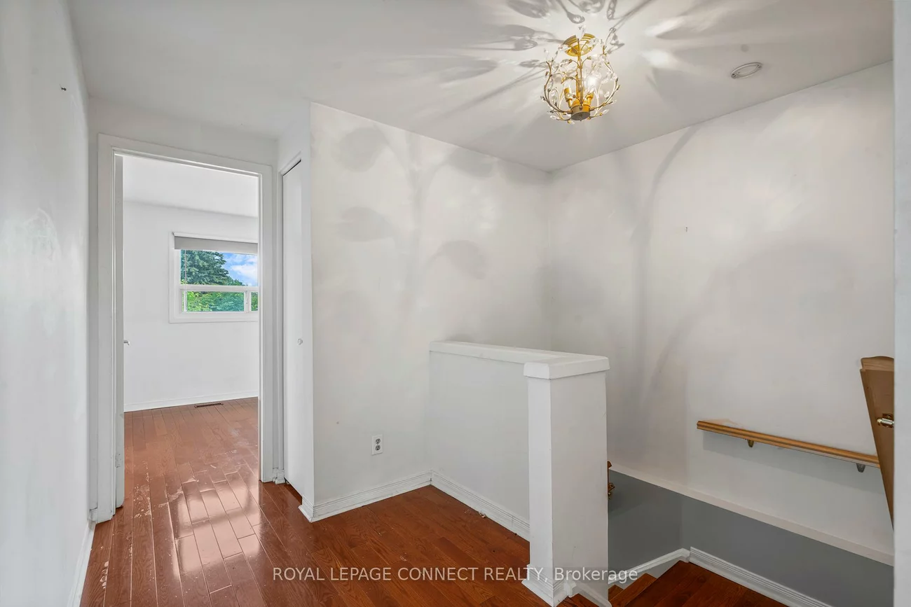 53, Snowball, Malvern, Toronto