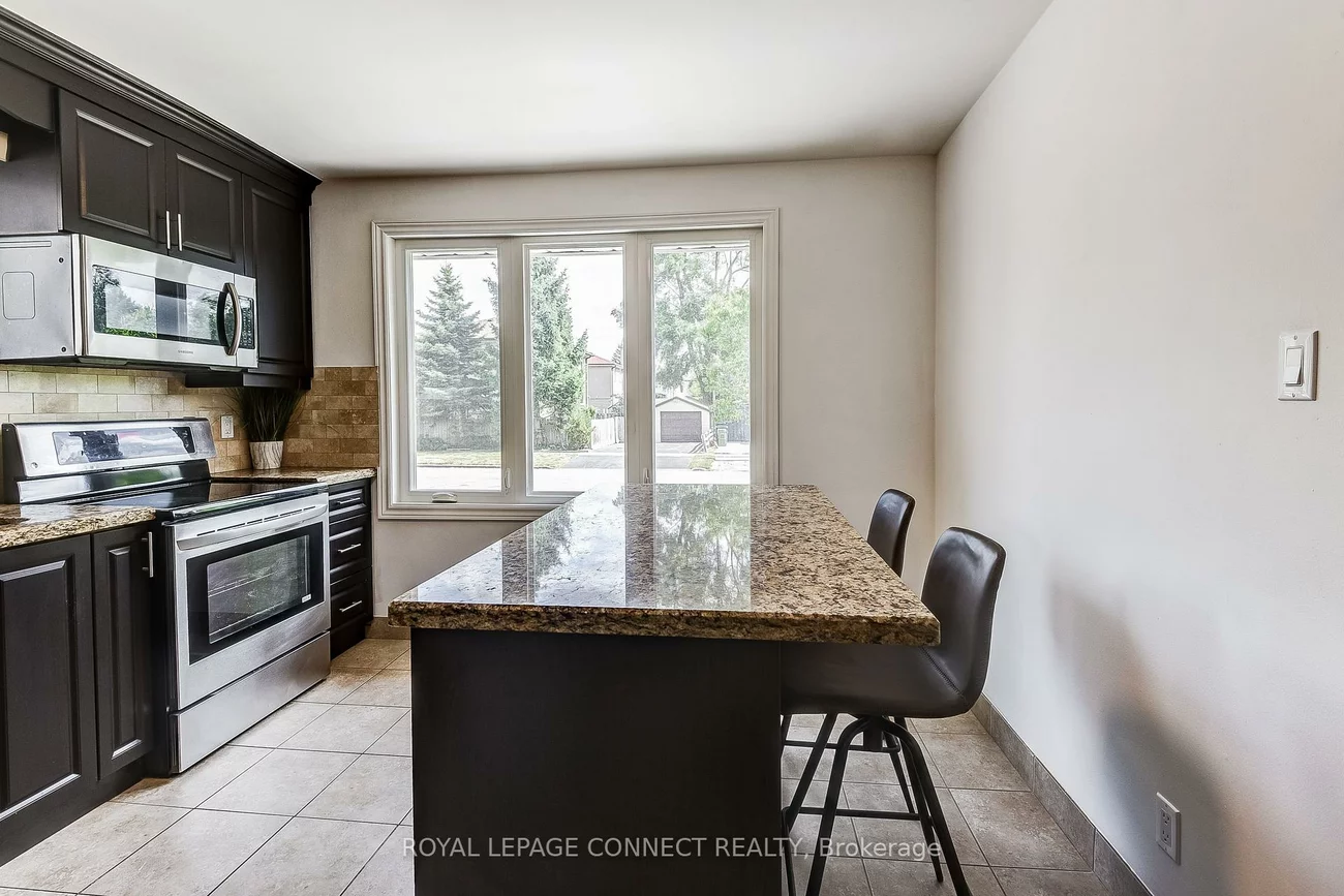 53, Glory, West Hill, Toronto