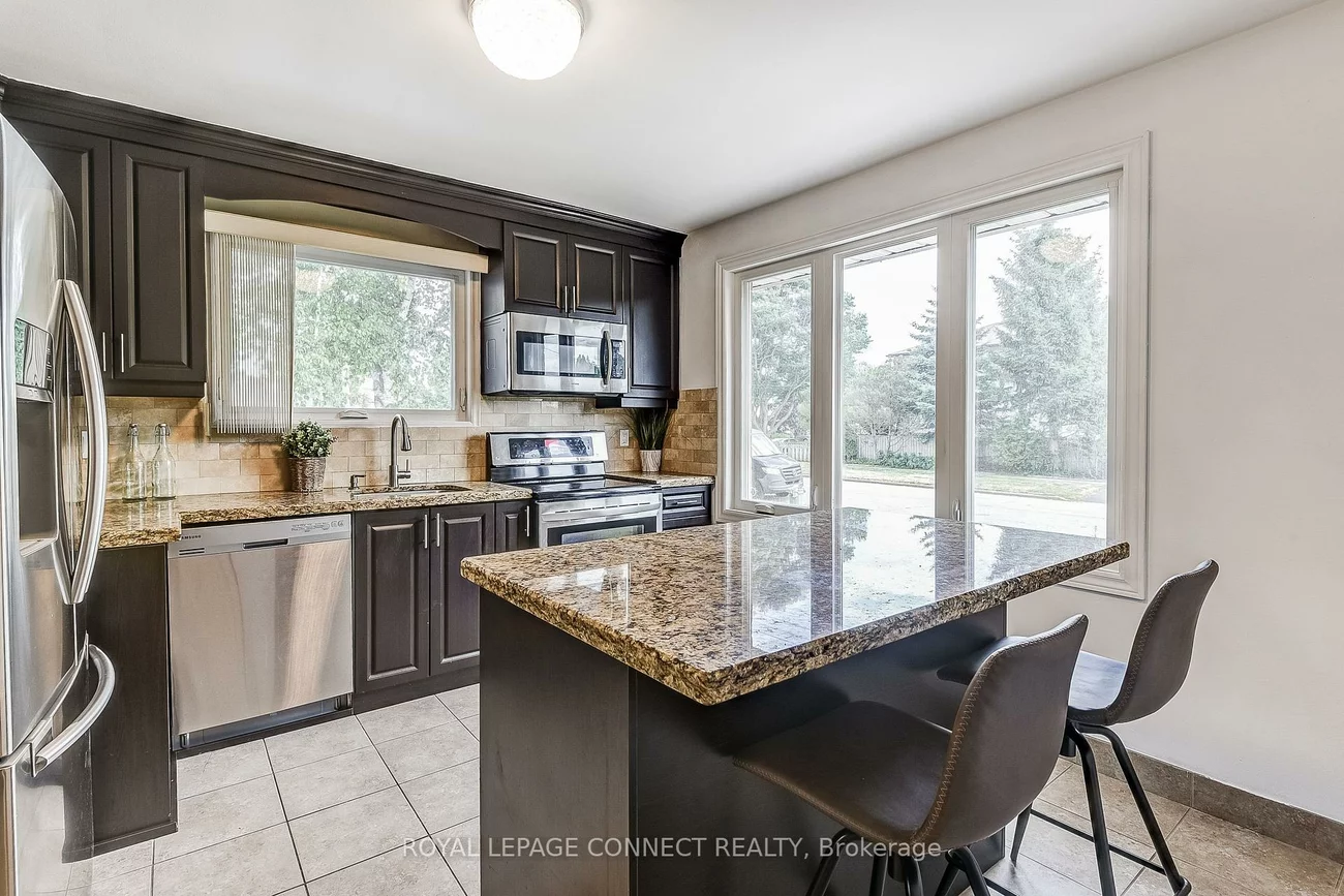 53, Glory, West Hill, Toronto