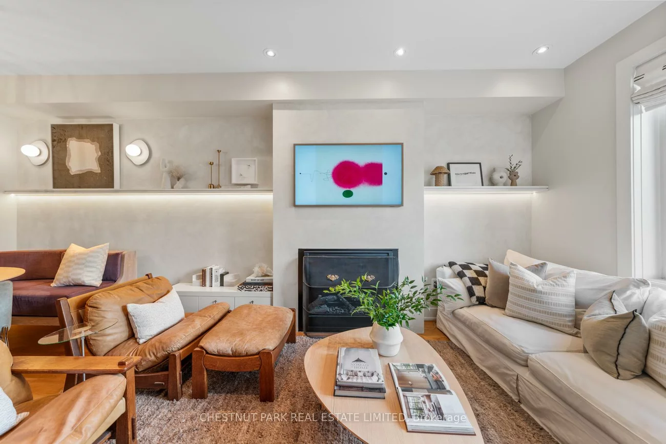 700, Logan, North Riverdale, Toronto