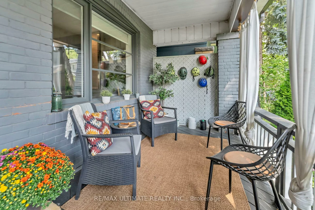 10, Oakdene, Danforth, Toronto