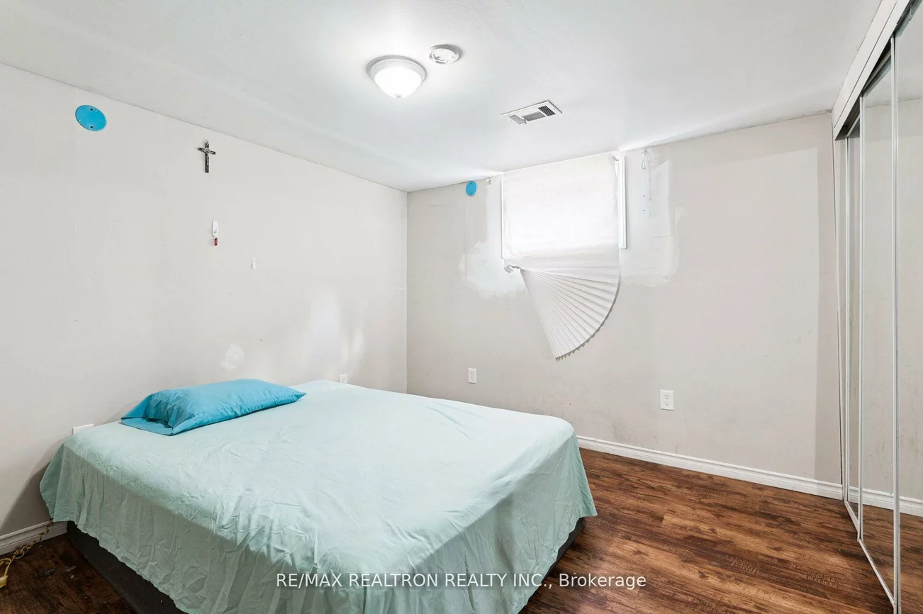 4423, Lawrence, West Hill, Toronto