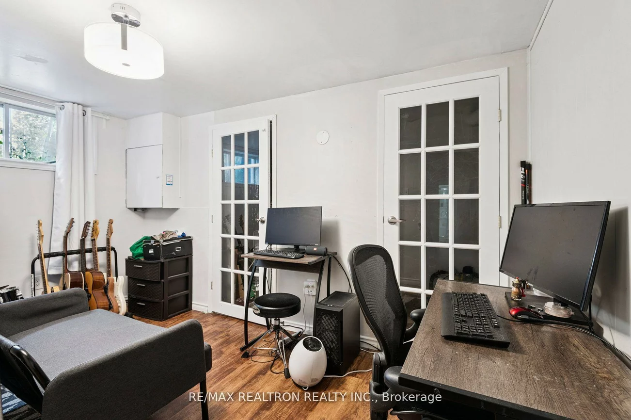 4423, Lawrence, West Hill, Toronto