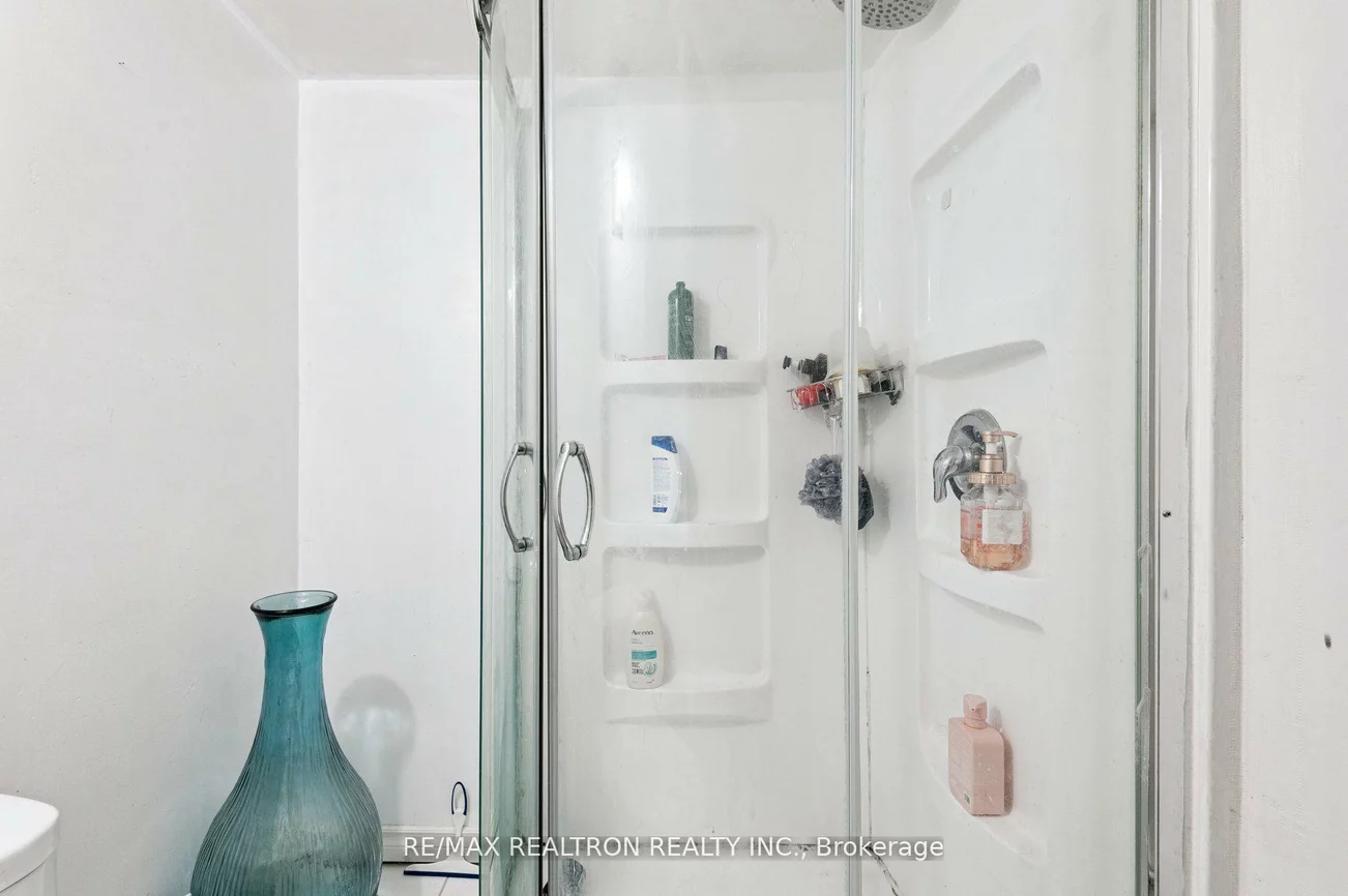 4423, Lawrence, West Hill, Toronto