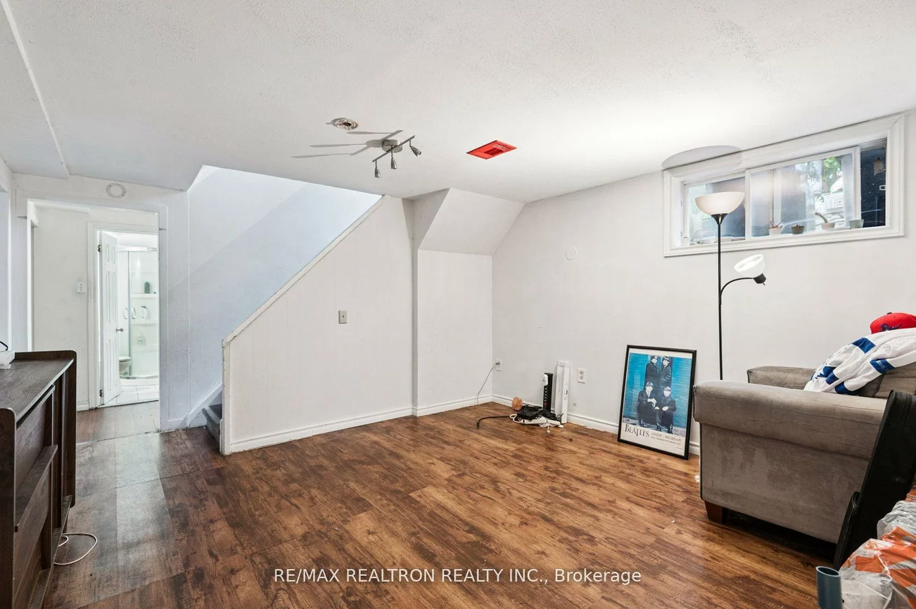 4423, Lawrence, West Hill, Toronto