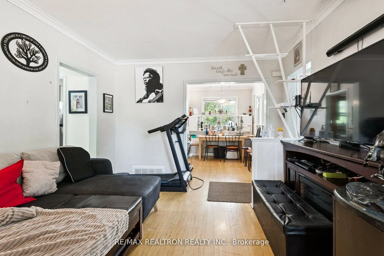 4423, Lawrence, West Hill, Toronto