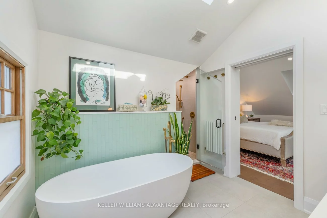 101, Dixon, The Beaches, Toronto