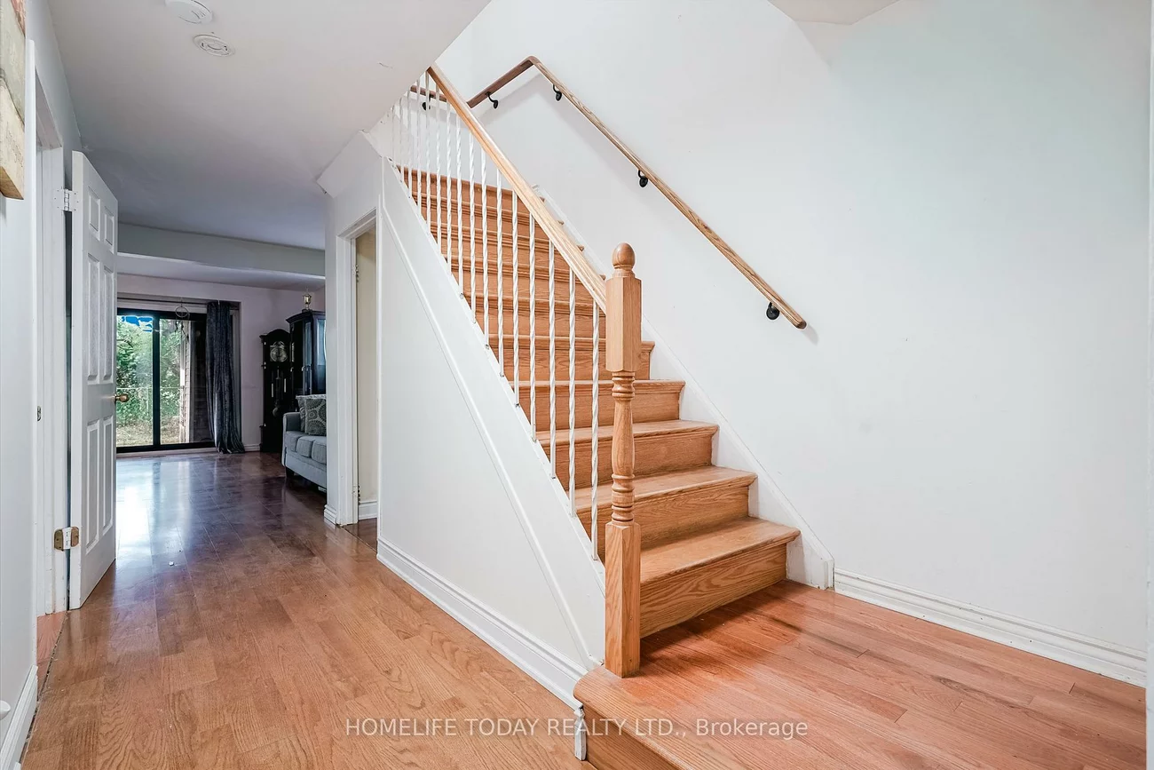 122, Valdor, Agincourt North, Toronto