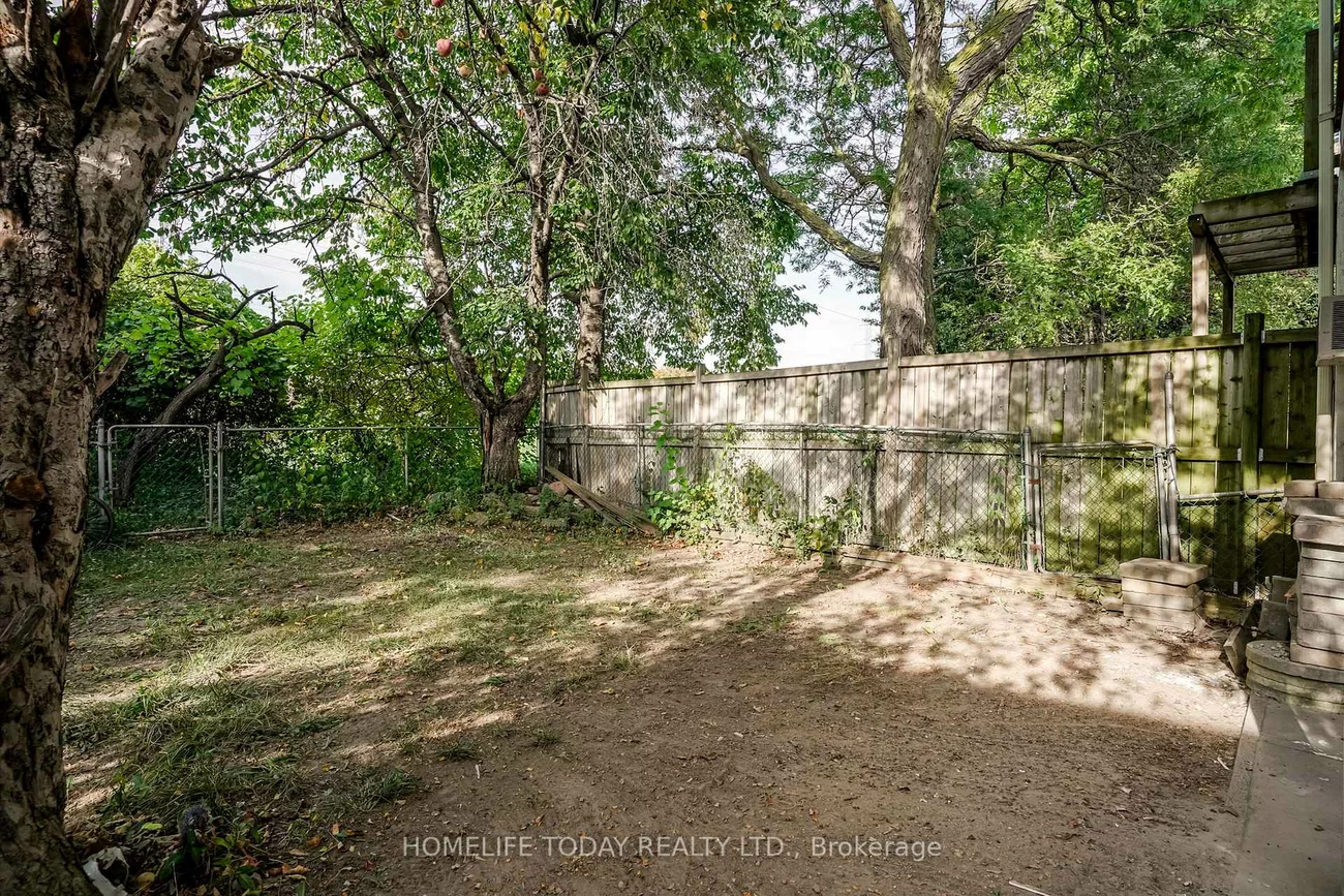122, Valdor, Agincourt North, Toronto