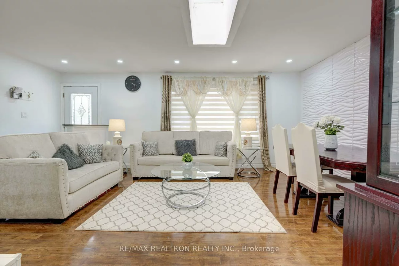 3853, Finch, L'Amoreaux, Toronto