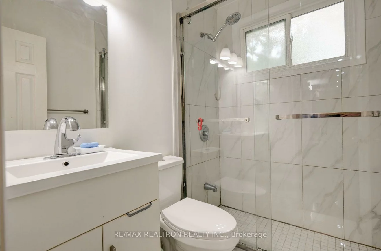 3853, Finch, L'Amoreaux, Toronto