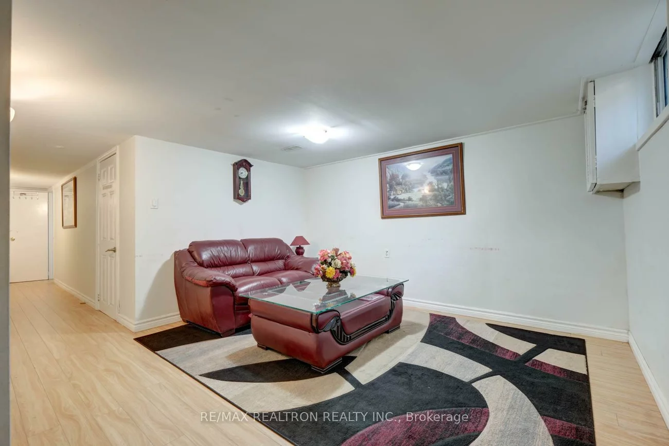3853, Finch, L'Amoreaux, Toronto